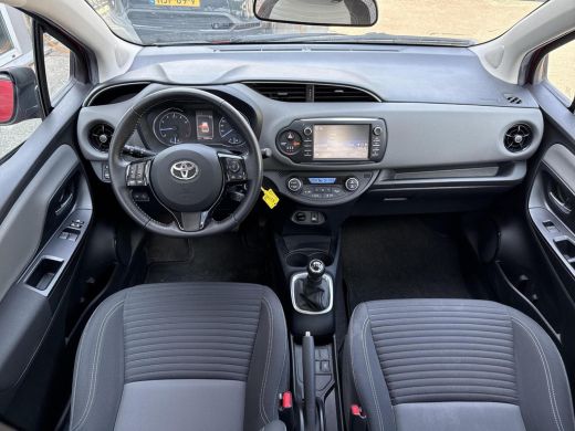 Toyota Yaris 1.0 VVT-i Active **AIRCO/ PARKEERCAMERA/ CRUISE CONTROL/ 36 MAANDEN GARANTIE** ActivLease financial lease
