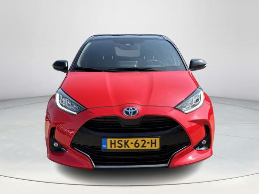 Toyota Yaris 1.5 Hybrid Executive **STOEL EN STUURWIELVERWARMING/ HEAD-UP DISPLAY/ 36 MAANDEN GARANTIE ActivLease financial lease