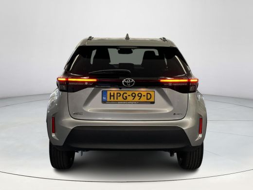 Toyota Yaris Cross 1.5 Hybrid Dynamic ActivLease financial lease