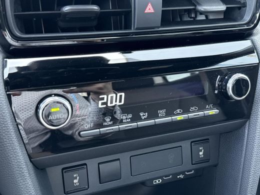 Toyota Yaris Cross 1.5 Hybrid Dynamic Ultimate **STOEL EN STUURWIELVERWARMING/ ADAPTIEF CRUISE CONTROL/ PARKEERCAMER... ActivLease financial lease