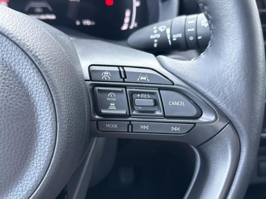Toyota Yaris Cross 1.5 Hybrid Dynamic Ultimate **STOEL EN STUURWIELVERWARMING/ ADAPTIEF CRUISE CONTROL/ PARKEERCAMER... ActivLease financial lease