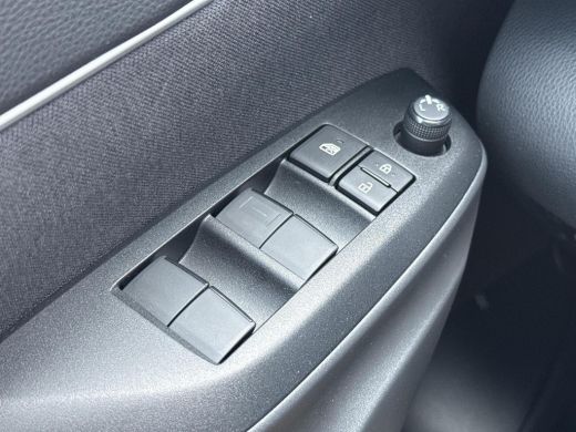 Toyota Yaris Cross 1.5 Hybrid Dynamic Ultimate **STOEL EN STUURWIELVERWARMING/ ADAPTIEF CRUISE CONTROL/ PARKEERCAMER... ActivLease financial lease