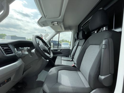 Volkswagen Crafter 30 2.0 TDI L3H2 Highline 140pk Automaat | Trekhaak | App connect ActivLease financial lease