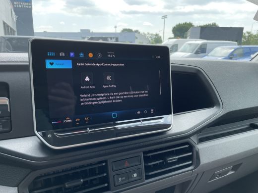Volkswagen Crafter 30 2.0 TDI L3H2 Highline 140pk Automaat | Trekhaak | App connect ActivLease financial lease