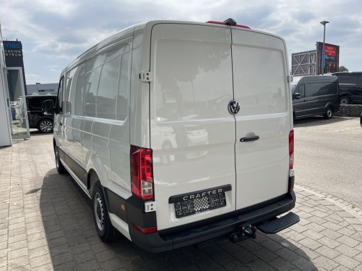 Volkswagen Crafter 30 2.0 TDI L3H2 Highline 140pk Automaat | Trekhaak | App connect ActivLease financial lease