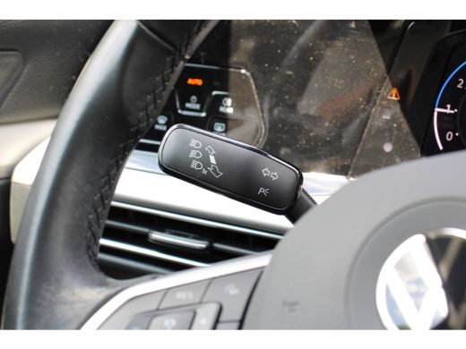 Volkswagen Golf 1.5 TSI | AFN. TREKHAAK | STOELVERWARMING | ADAPTIVE CRUISE | CAMERA | PARK. SENS V+A | APPLE CAR... ActivLease financial lease