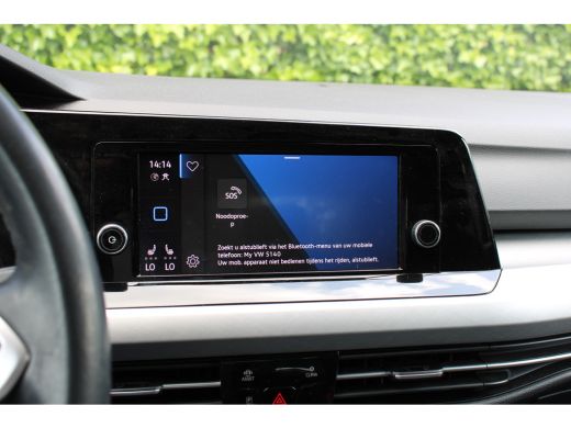 Volkswagen Golf 1.5 TSI | STOELVERWARMING | ADAPTIVE CRUISE | CAMERA | AFN. TREKHAAK | PARK. SENS V+A | APPLE CAR... ActivLease financial lease