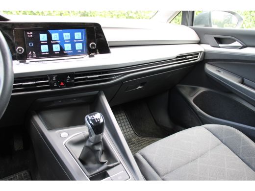 Volkswagen Golf 1.5 TSI | AFN. TREKHAAK | STOELVERWARMING | ADAPTIVE CRUISE | CAMERA | PARK. SENS V+A | APPLE CAR... ActivLease financial lease