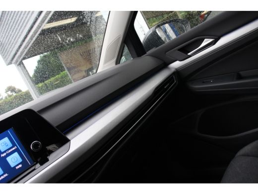 Volkswagen Golf 1.5 TSI | STOELVERWARMING | ADAPTIVE CRUISE | CAMERA | AFN. TREKHAAK | PARK. SENS V+A | APPLE CAR... ActivLease financial lease