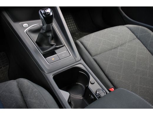 Volkswagen Golf 1.5 TSI | AFN. TREKHAAK | STOELVERWARMING | ADAPTIVE CRUISE | CAMERA | PARK. SENS V+A | APPLE CAR... ActivLease financial lease