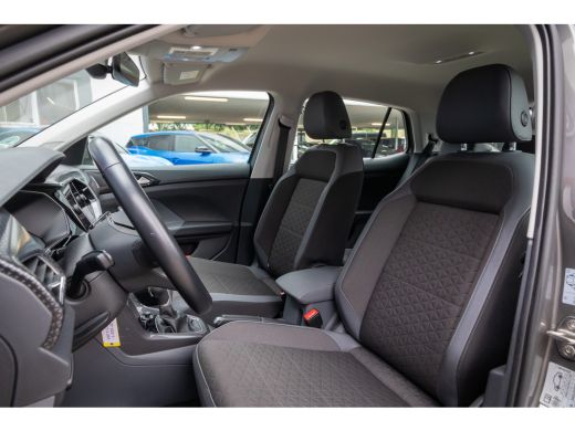 Volkswagen T-Cross 1.0 TSI Style | Cruise control adaptief | LED | Apple Carplay/Android auto | Clima | PDC | LMV 17... ActivLease financial lease