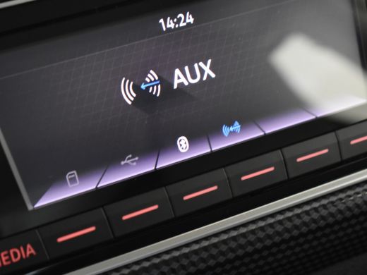 Volkswagen up! 1.0 66pk | FABRIEKSGARANTIE TOT 01-2028 | 3131 Kilometers | DAB radio | LED dagrijverlichting | A... ActivLease financial lease