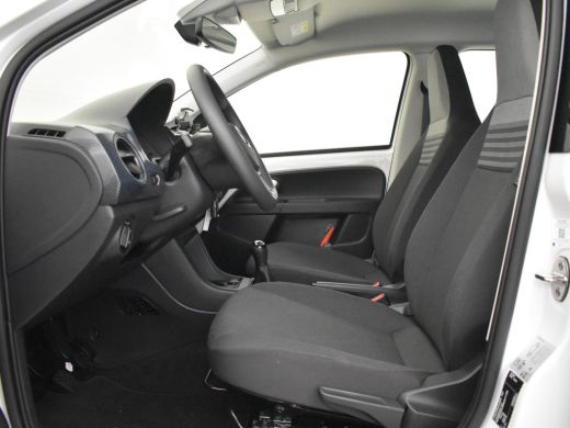 Volkswagen up! 1.0 66pk | FABRIEKSGARANTIE TOT 01-2028 | 3131 Kilometers | DAB radio | LED dagrijverlichting | A... ActivLease financial lease