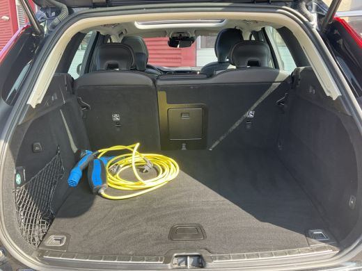 Volvo  XC60 2.0 T8 Twin Engine AWD PHEV Pano Carplay Cam Led Voll.Onderhouden Plug-in! ActivLease financial lease