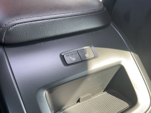 Volvo  XC60 2.0 T8 Twin Engine AWD PHEV Pano Carplay Trekhaak Cam Led Voll.Onderhouden Plug-in! ActivLease financial lease