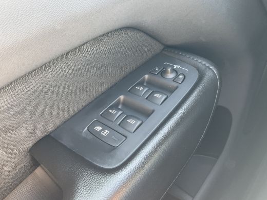 Volvo  XC60 2.0 T8 Twin Engine AWD PHEV Pano Carplay Trekhaak Cam Led Voll.Onderhouden Plug-in! ActivLease financial lease