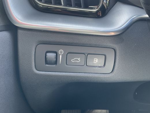 Volvo  XC60 2.0 T8 Twin Engine AWD PHEV Pano Carplay Trekhaak Cam Led Voll.Onderhouden Plug-in! ActivLease financial lease