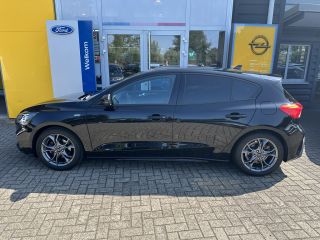 Ford Focus 1.0 125PK ST Line | STOEL-, STUUR- EN VOORRUITVERWARMING| NAVIGATIE| PARKEERSENSOREN V+A| CRUISE ...