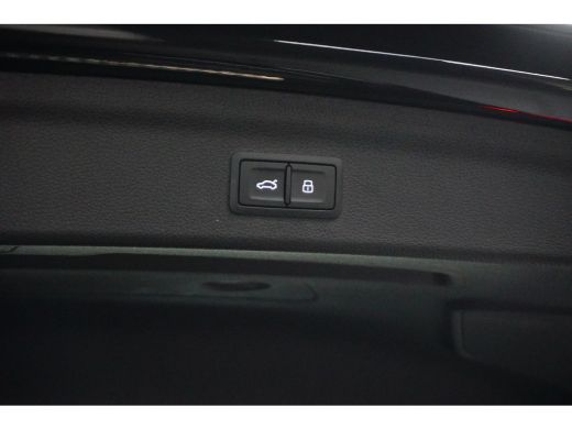 Audi Q3 35 TFSI 150 pk S edition Competition | Achteruitrijcamera | Apple Carplay/Android Auto|telefoonin... ActivLease financial lease