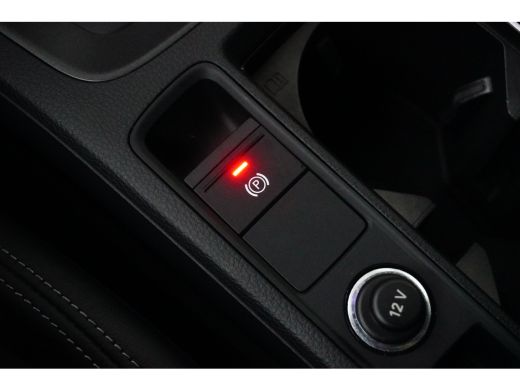 Audi Q3 35 TFSI 150 pk S edition Competition | Achteruitrijcamera | Apple Carplay/Android Auto|telefoonin... ActivLease financial lease