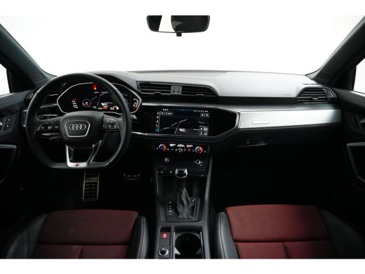 Audi Q3 35 TFSI 150 pk S edition Competition | Achteruitrijcamera | Apple Carplay/Android Auto|telefoonin... ActivLease financial lease