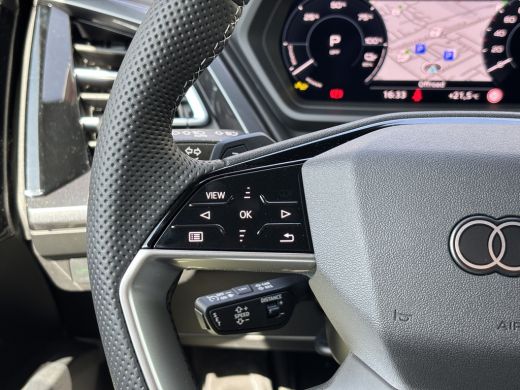 Audi Q4 e-tron 45 quattro S Edition 82 kWh Privacy glas | Optiek zwart plus | Achteruitrijcamera ActivLease financial lease