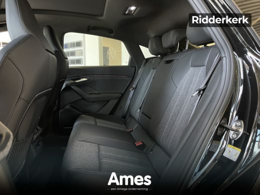 Audi Q6 e-tron S edition e-tron 83Kwh 252 PK | Panoramadak | 20'' Velgen | Stoelverwarming voor- en achterin | M... ActivLease financial lease