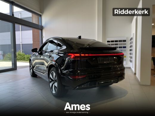 Audi Q6 e-tron S edition e-tron 83Kwh 252 PK | Panoramadak | 20'' Velgen | Stoelverwarming voor- en achterin | M... ActivLease financial lease