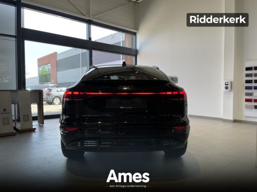 Audi Q6 e-tron S edition e-tron 83Kwh 252 PK | Panoramadak | 20'' Velgen | Stoelverwarming voor- en achterin | M... ActivLease financial lease