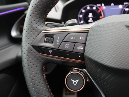 CUPRA Terramar 1.5 TSI e-Hybrid VZ Performance 272PK DSG matrix led, trekhaak, head-up display, Sennheiser audio... ActivLease financial lease