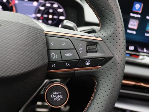 CUPRA Terramar 1.5 TSI e-Hybrid VZ Performance 272PK DSG matrix led, trekhaak, head-up display, Sennheiser audio... ActivLease financial lease