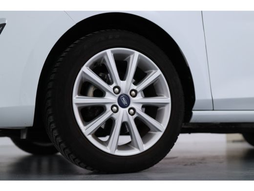Ford Fiesta 1.0 EcoBoost Titanium | Navi | Winter Pack | Clima | Cruise | Parkeersensoren | Lcihtmetalen Velg... ActivLease financial lease