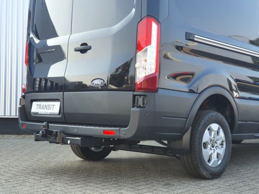 Ford Transit 350 2.0 165 pk TDCI L3H2 Limited | € 7.250,- Voorraad Voordeel | Trekhaak | Keyless Entry | Safet... ActivLease financial lease