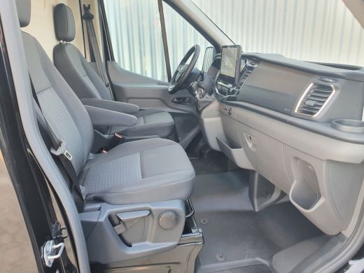 Ford Transit 350 2.0 165 pk TDCI L3H2 Limited | € 7.250,- Voorraad Voordeel | Trekhaak | Keyless Entry | Safet... ActivLease financial lease