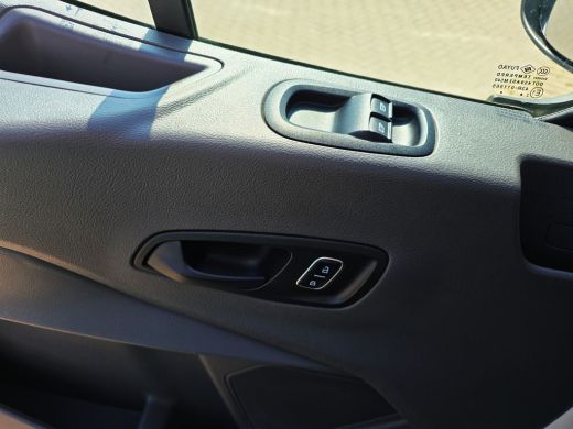 Ford Transit 350 2.0 TDCI L2 H2 - 130 Pk - Euro 6 - Airco - Cruise Control ActivLease financial lease