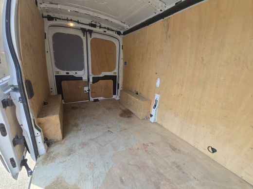 Ford Transit 350 2.0 TDCI L2 H2 - 130 Pk - Euro 6 - Airco - Cruise Control ActivLease financial lease