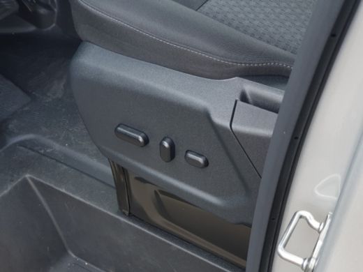 Ford Transit 350 2.0 TDCI L3H2 Limited | Achteruitrijcamera | Airco (automatisch) | Apple Carplay/Android Auto ActivLease financial lease