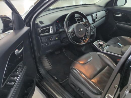 Kia e-Niro ExecutiveLine 64 kWh | Leder | Navi | Camera | JBL | ActivLease financial lease