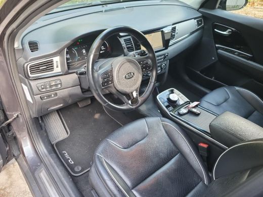 Kia e-Niro ExecutiveLine 64 kWh | Leder | Navi | Camera | JBL | ActivLease financial lease