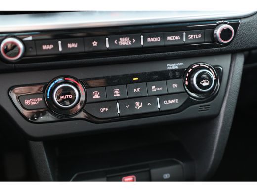 Kia Niro EV DynamicLine 64 kWh | Dealer onderhouden | Camera | Stoel-/stuurverwarming | Keyless Entry | Clima... ActivLease financial lease