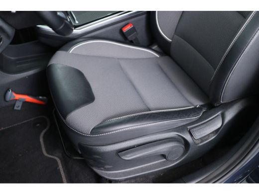 Kia Niro EV DynamicLine 64 kWh | Dealer onderhouden | Camera | Stoel-/stuurverwarming | Keyless Entry | Clima... ActivLease financial lease