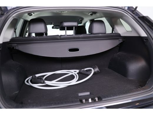 Kia Niro EV DynamicLine 64 kWh | Dealer onderhouden | Camera | Stoel-/stuurverwarming | Keyless Entry | Clima... ActivLease financial lease