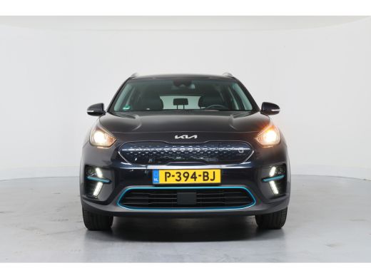 Kia Niro EV DynamicLine 64 kWh | Dealer onderhouden | Camera | Stoel-/stuurverwarming | Keyless Entry | Clima... ActivLease financial lease