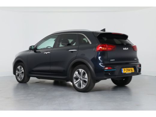 Kia Niro EV DynamicLine 64 kWh | Dealer onderhouden | Camera | Stoel-/stuurverwarming | Keyless Entry | Clima... ActivLease financial lease
