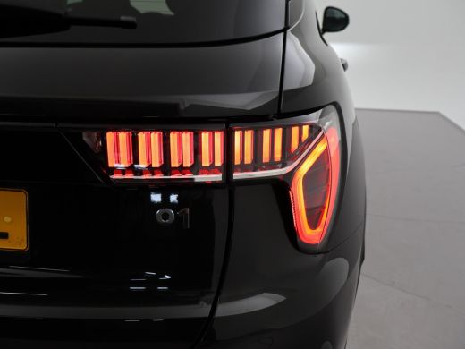 Lynk & Co 01 1.5 HYBRID + PANORAMA | ADAPTIVE CRUISE | STOELVERW. | CAMERA | 20 INCH | CARPLAY ActivLease financial lease