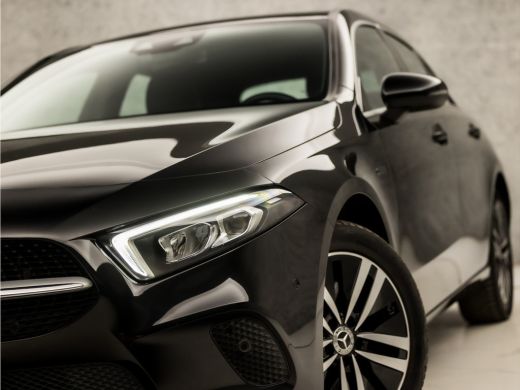 Mercedes-Benz A-Klasse 250 e Business Solution Luxury 218Pk Automaat (GROOT NAVI, SFEERVERLICHTING, WIDESCREEN, CAMERA, ... ActivLease financial lease