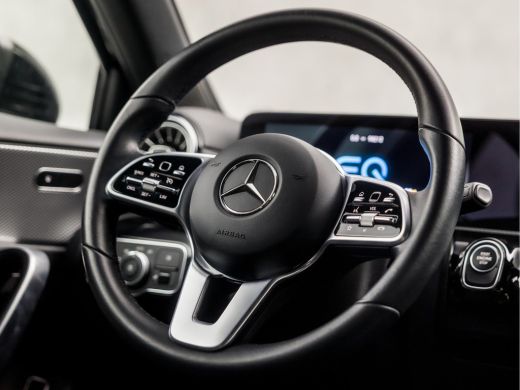 Mercedes-Benz A-Klasse 250 e Business Solution Luxury 218Pk Automaat (GROOT NAVI, SFEERVERLICHTING, WIDESCREEN, CAMERA, ... ActivLease financial lease