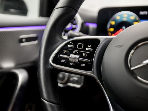 Mercedes-Benz A-Klasse 250 e Business Solution Luxury 218Pk Automaat (GROOT NAVI, SFEERVERLICHTING, WIDESCREEN, CAMERA, ... ActivLease financial lease