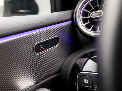 Mercedes-Benz A-Klasse 250 e Business Solution Luxury 218Pk Automaat (GROOT NAVI, SFEERVERLICHTING, WIDESCREEN, CAMERA, ... ActivLease financial lease