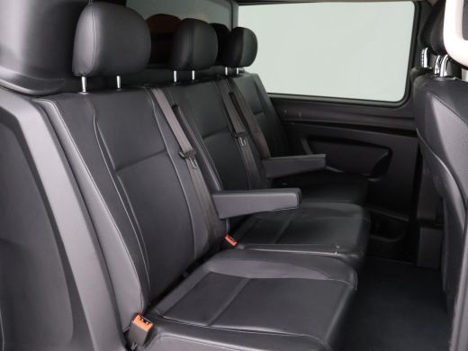 Mercedes-Benz Vito 114 CDI AUT. DUBBEL CABINE LANG 1e EIGENAAR + NAVIGATIE | CAMERA CLIMATE | TREKHAAK | CRUISE ActivLease financial lease